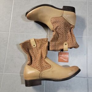 Sonoma Womens Tan Life Style Memory Foam Casual Pull On Western Boot Size 6M